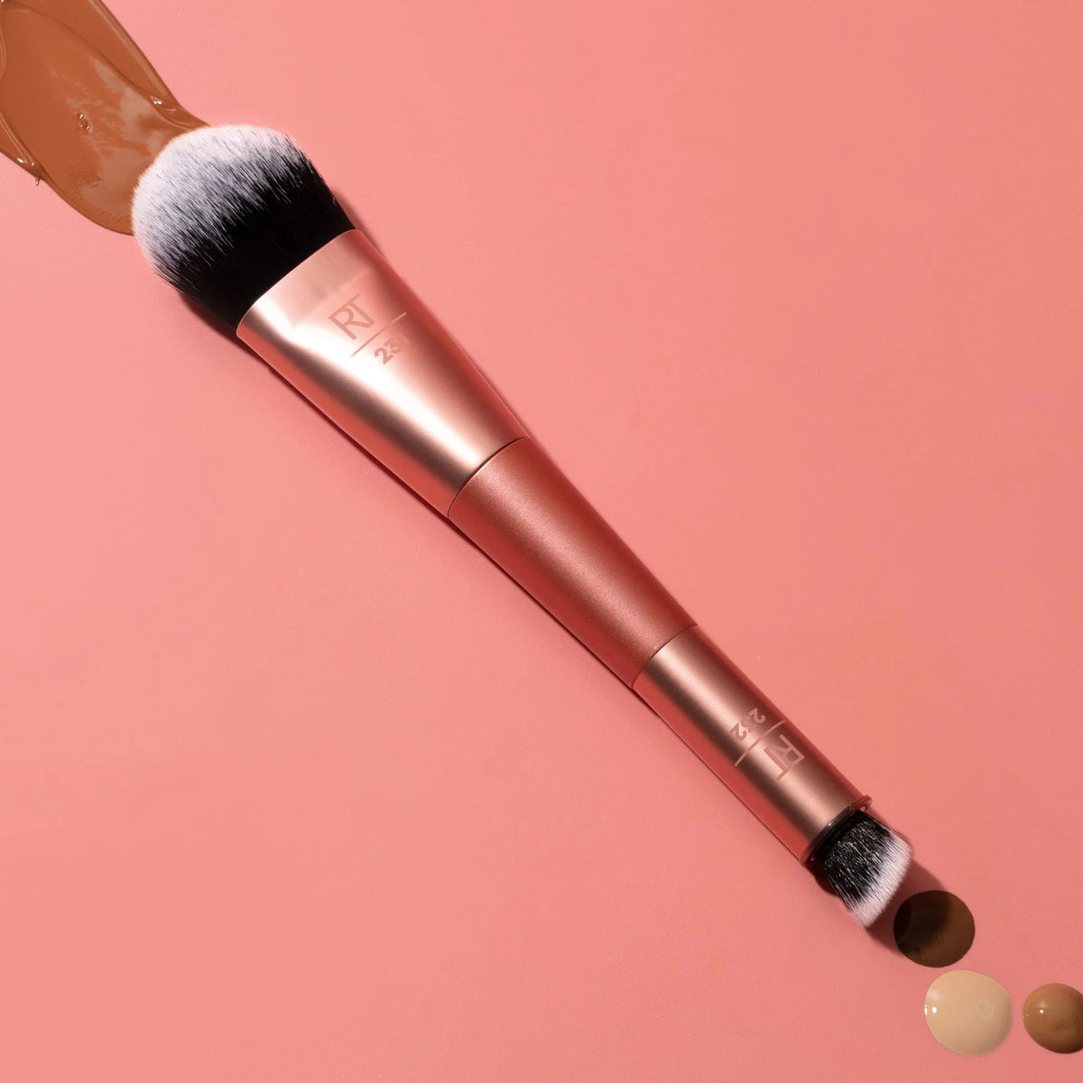 Cover And Conceal Dual Ended Makeup Brush - Brocha Dual Corrector y base