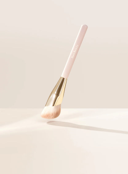 Soft Pinch Blush Brush -  Brocha de Rubor