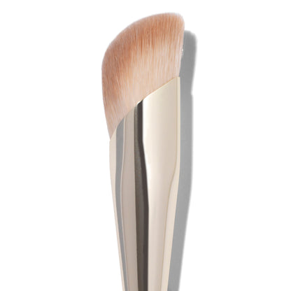 Liquid Touch Concealer Brush -  Brocha de Corrector